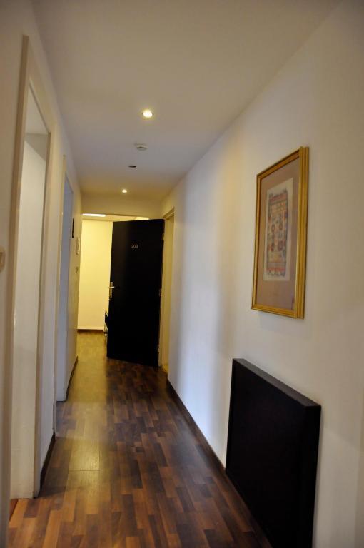 Granada Suites Hotel Amán Habitación foto